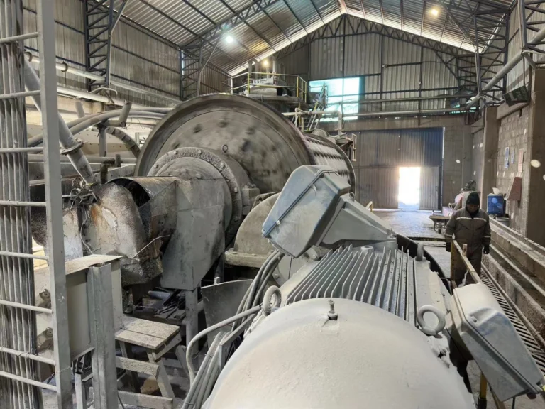 Crushers And Ball Mills Work