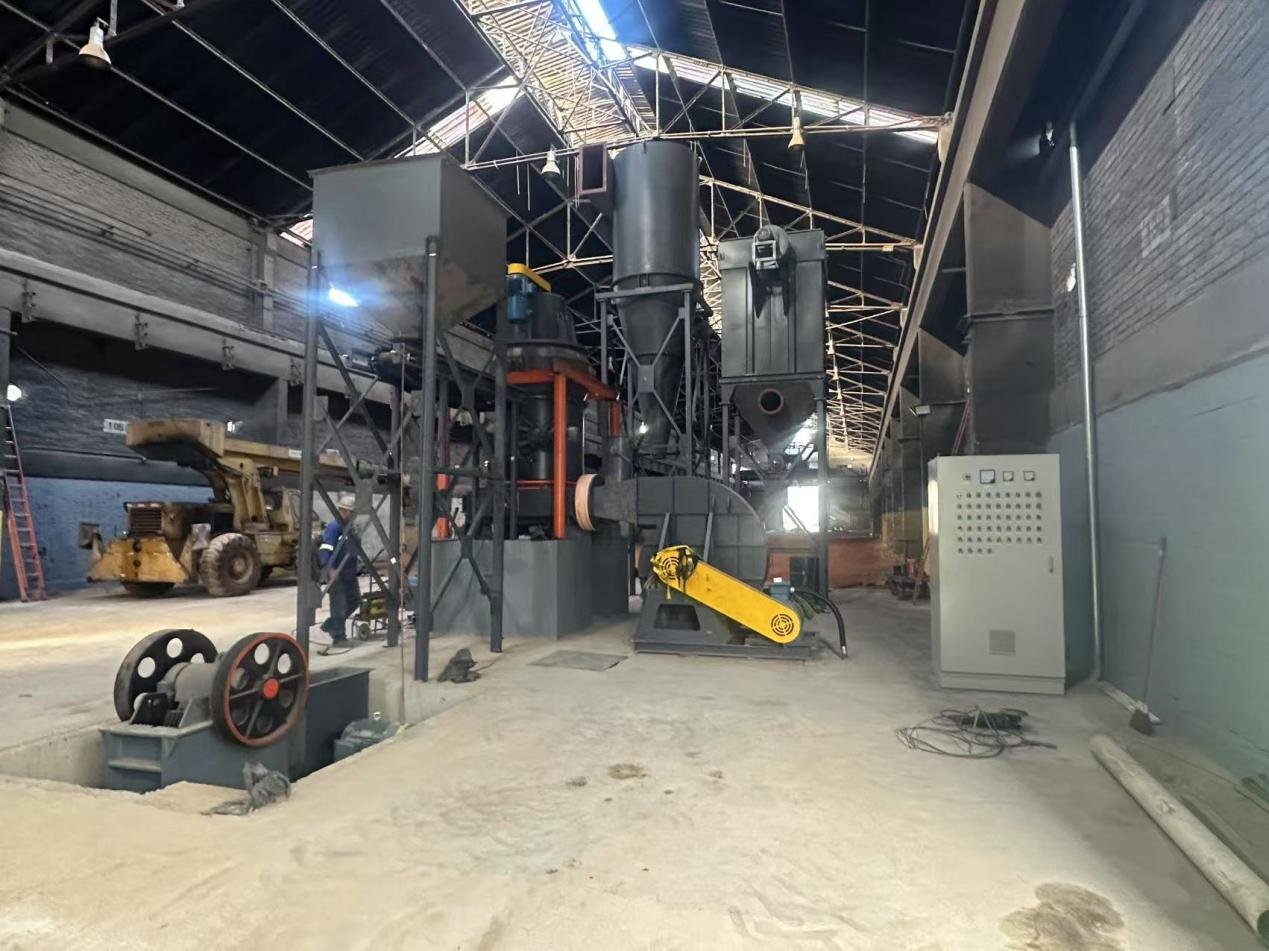 Raymond mill grinder