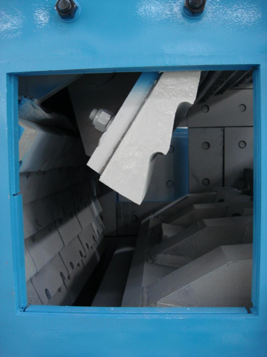 PFW Impact Crusher- Wear-resistant liner-2